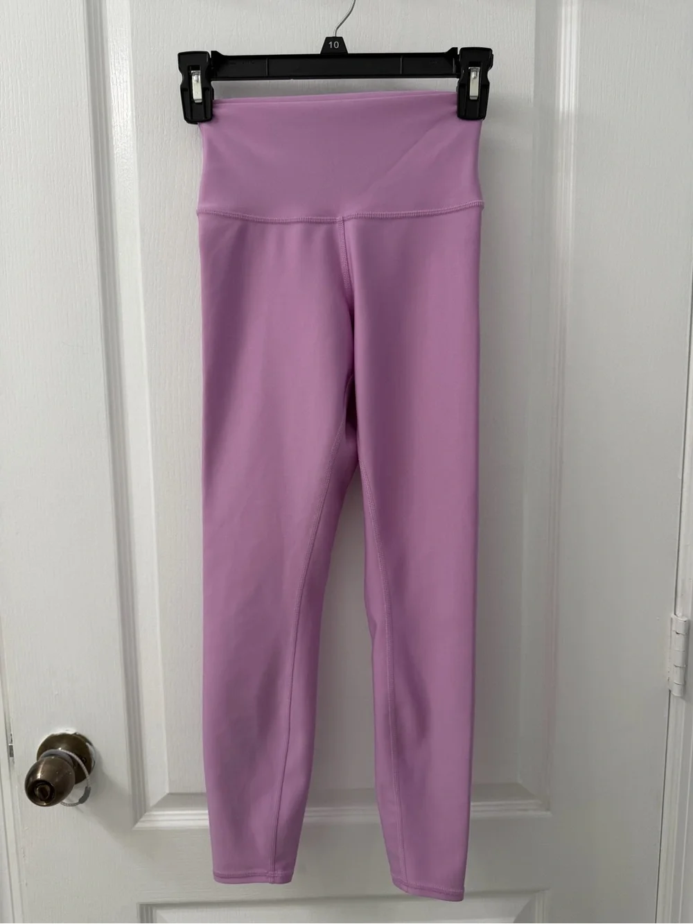Alo Yoga 7/8 High-Waist Airlift Legging in Sugarplum Pink (Size XS)
